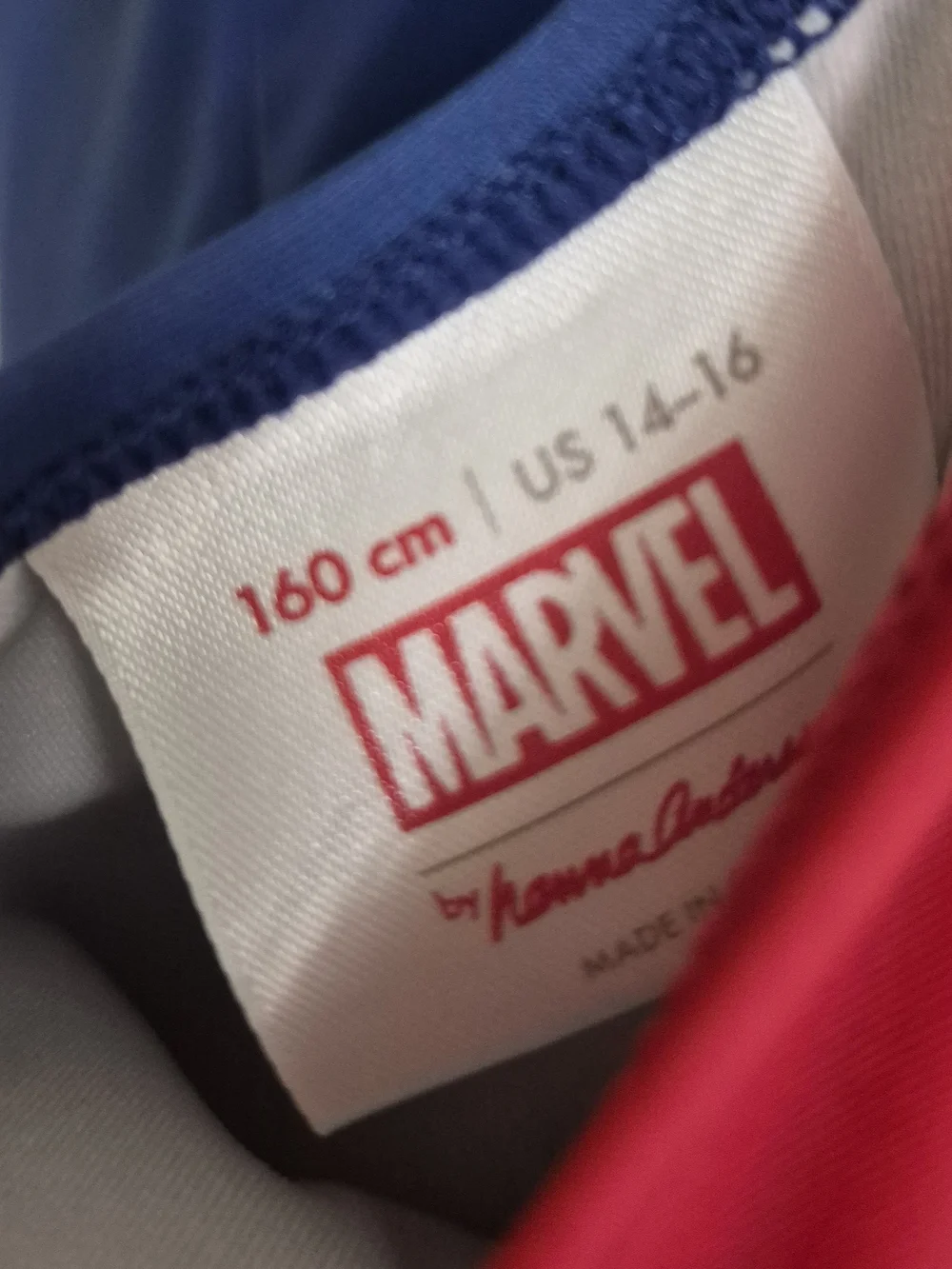 Marvel Captain Marvel Inspired Red, Blue & Yellow Girls' 14/16 Costume - Picture 7 of 7